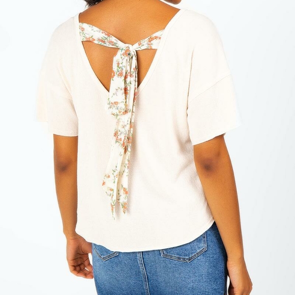 Francesca's Collections Sweaters - Francesca's Cream Tie Back Thin Sweater